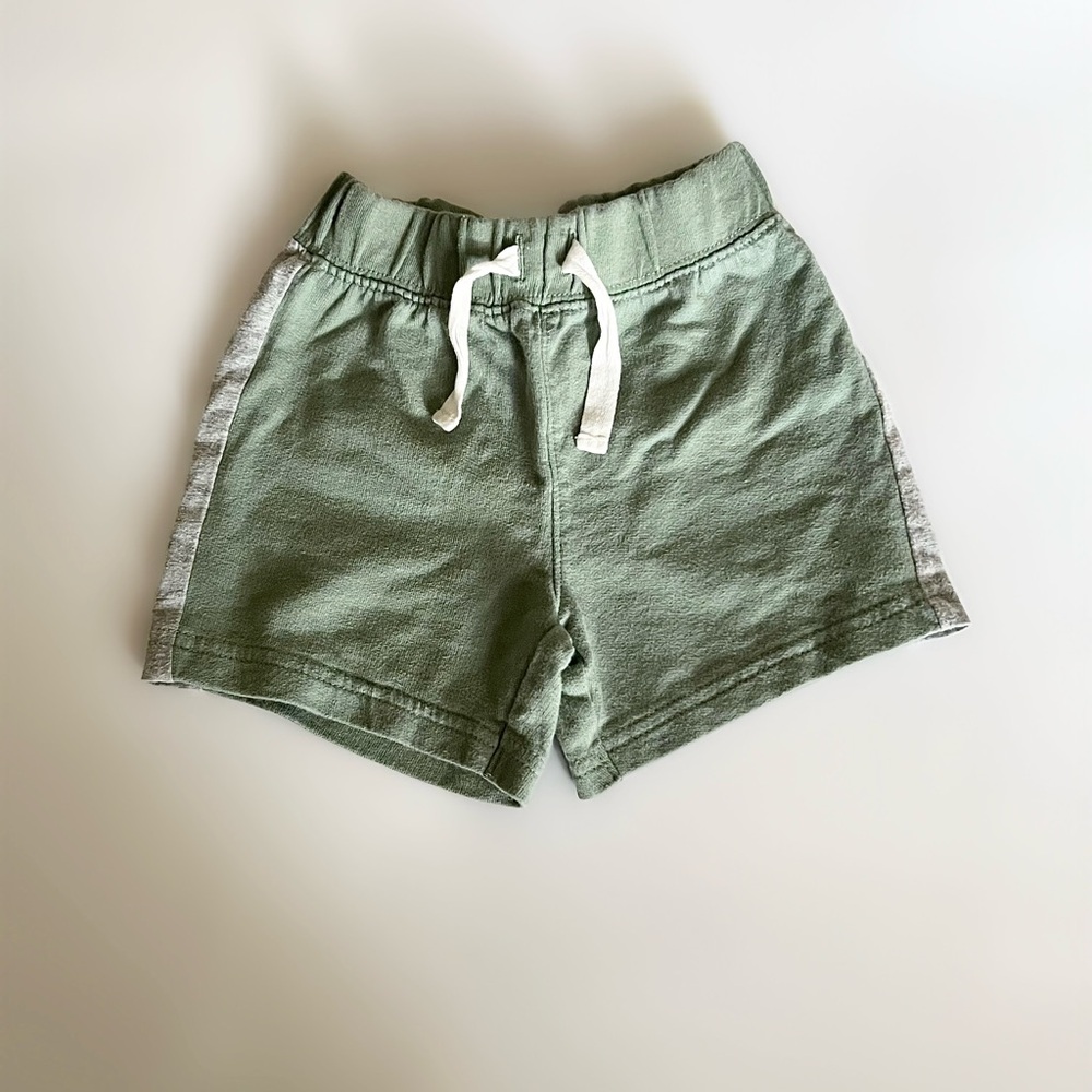 Carter’s Baby Shorts Size 12m